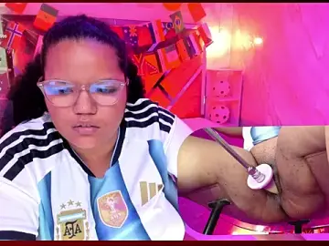 Stripchat Free Live Porn of MhiaRey