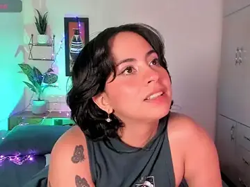 Stripchat Live Sex Cam of adriannyp_1