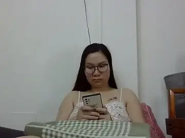 Stripchat Nude Webcam of Kiko_sunflower