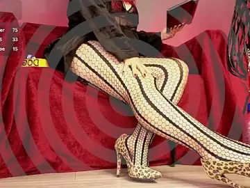 Stripchat Live Sex of shaaroon_gold