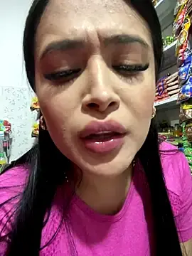 Stripchat Nude Webcam of Sara_fun