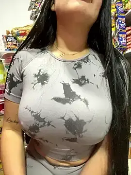 Stripchat Free Porn Cam of Sara_fun