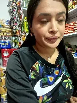 Stripchat Watch Live Sex Cams of Sara_fun