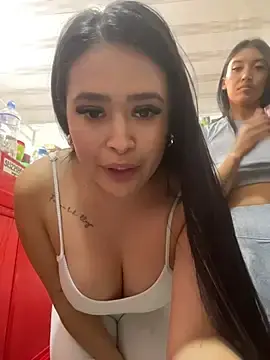 Stripchat Live Sex Cam of Sara_fun
