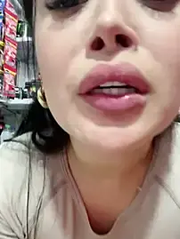 Stripchat Nude Webcam of Sara_fun