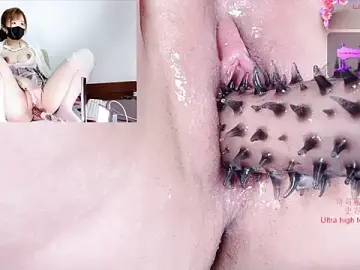 Stripchat Live Sex Cam of CutieQt