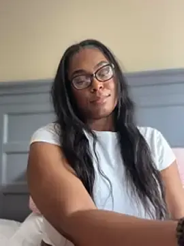 Stripchat Free Porn Cam of CandyLuxxxx
