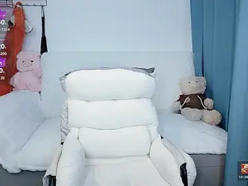 Stripchat Free Porn Cam of Augenstern_cat