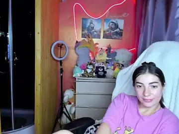 Stripchat Best live sex cam show of Fiery_Brunette_