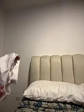 Stripchat Live Sex Cam of Naughty_arabs