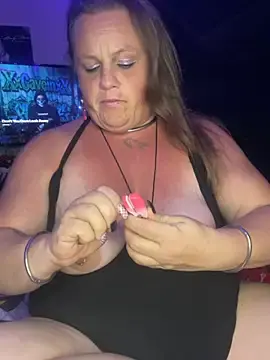 Stripchat Sex Cam of HeatherLynn
