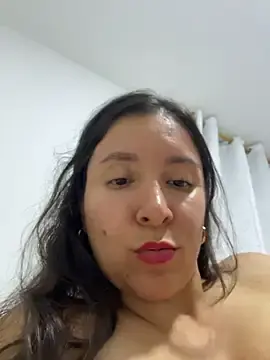 Stripchat Adult Webcam of emely_sexx20