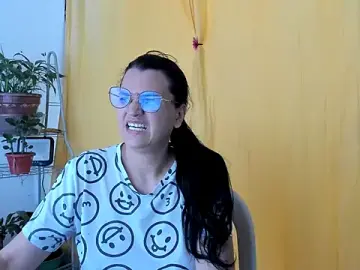 Stripchat Free Porn Cam of MARILYN_GARCIA