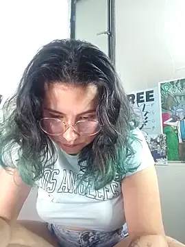 Stripchat Adult Webcam of gigiqueen_18