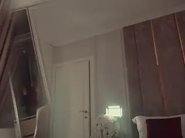 Stripchat Adult Webcams of MilaDYstarlight