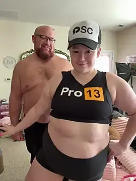 Stripchat Live Sex Cam of PiggyRose