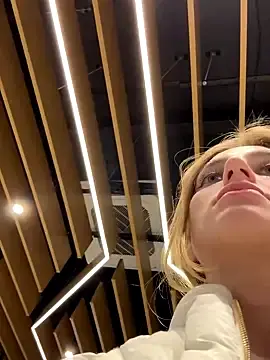 Stripchat Live Sex of -AngelAri-