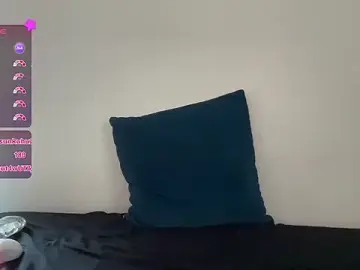Stripchat Adult Webcam of DREAMGULSE