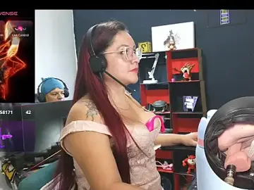 Stripchat Best live sex cam show of leidydi223