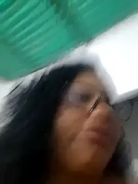 Stripchat Free Porn Cam of Annie-Wolf