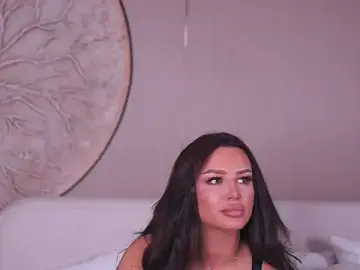 Stripchat Free Live Porn of OliviaNoirr