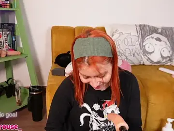 Stripchat Free Porn Cam of YunoRose_
