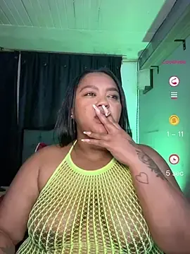 Stripchat Adult Webcam of yanza2002