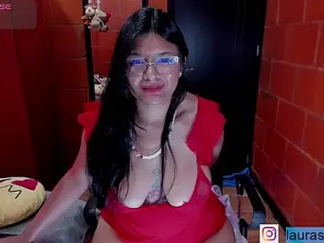 Stripchat Nude Webcam of laura_smith0