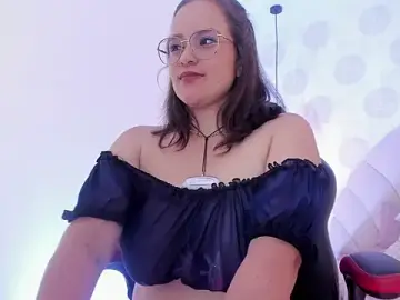 Stripchat Adult Webcams of GIANAMILLER6