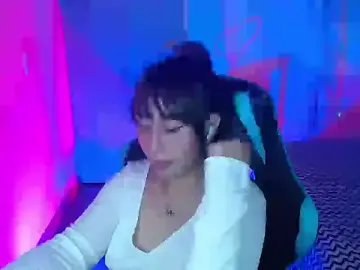 Stripchat Live Sex Cam of Skarlet_Adams28