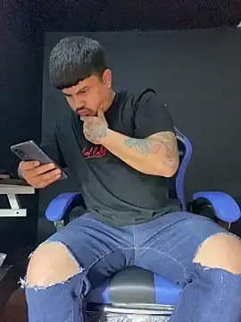 Stripchat Free Porn Cam of DickMasterfindom