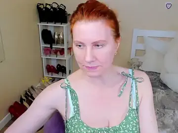 Stripchat Live Sex Cam of FoxySophia