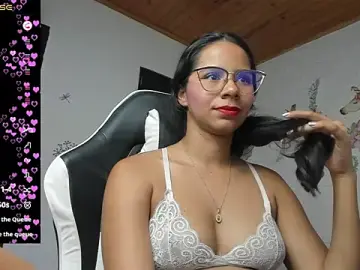 Stripchat Sex Cam of alisson_hoffman05