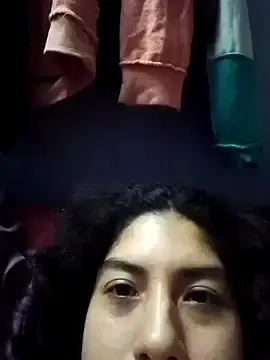 Stripchat Free Porn Cam of Syndel23