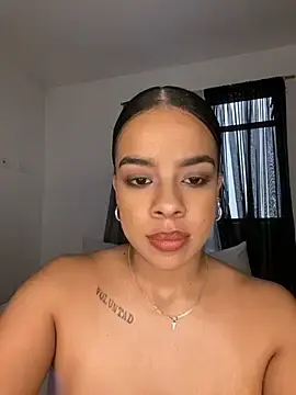 Stripchat Live Porn of trianawhite