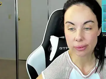 Stripchat Live Porn of 3ight33nplus