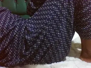 Stripchat Best live sex cam show of Sexy_Riri