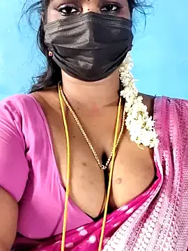 Stripchat Live Sex Cam of mayaa2u