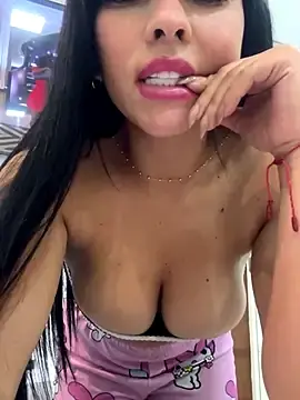 Stripchat Adult Webcam of BrendaCrean