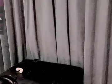 Stripchat Live Porn of candy-yiyi