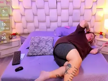 Stripchat Live Porn of MiaYMolly