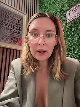 Stripchat Free Live Porn of The_Snowwhitee