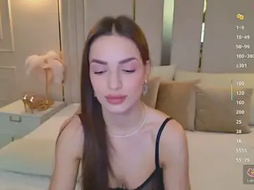 Stripchat Adult Webcam of BellaHalles