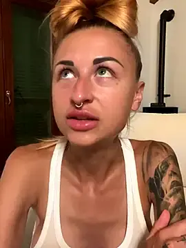 Stripchat Adult Webcam of kylie_blck