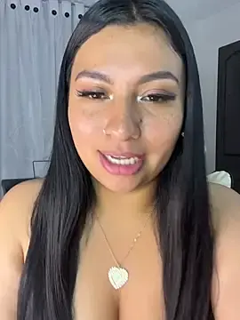 Stripchat Nude Webcam of Issa_Santana
