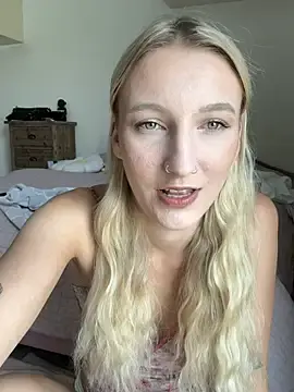 Stripchat Free Porn Cam of NattieNatts