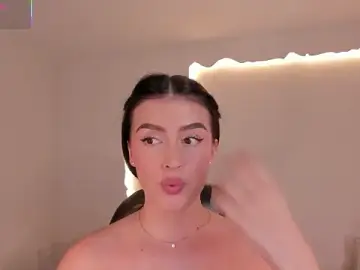 Stripchat Watch Live Sex Cams of PaulinaSantos_