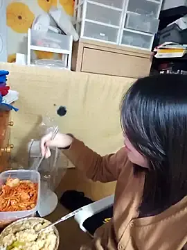 Stripchat Live Sex Cam of rami0428