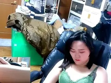 Stripchat Live Sex Cam of rami0428