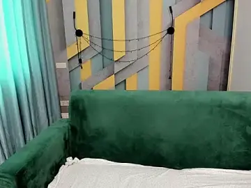 Stripchat Adult Webcams of EmilyWalkeri